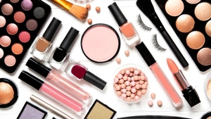 Ce reprezintă, de fapt, simbolurile 3M, 6M sau 12M de pe etichetele produselor cosmetice? După ce vei afla, vei fi mult mai atent la ele