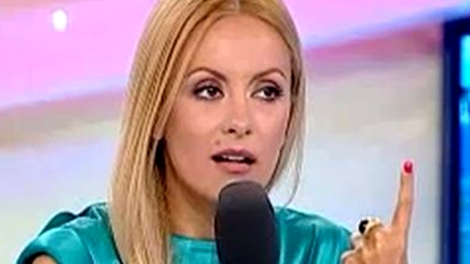 Simona Gherghe a ramas blocata cand a vazut-o! Amanta lui Guta a aparut aproape dezbracata la tv: "E ora sase. Vai de mine"