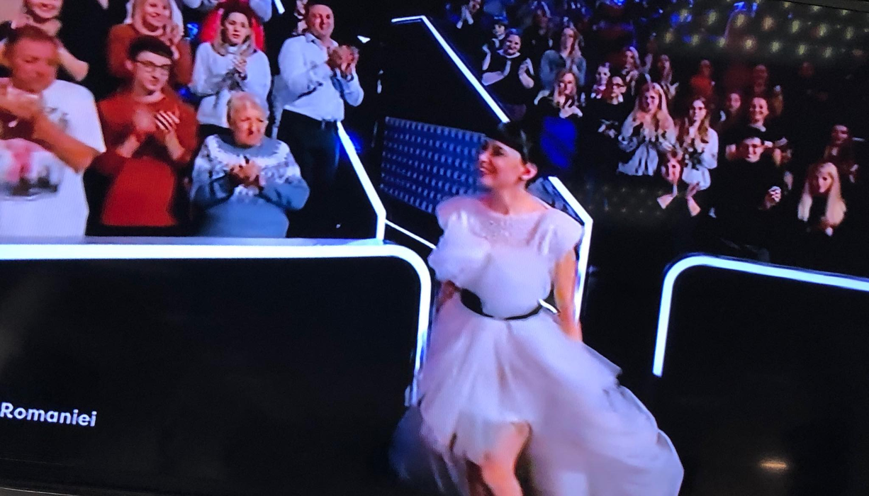 Stupoare în direct la Pro TV. Cum a apărut îmbrăcată Irina Rimes la finala Vocea României