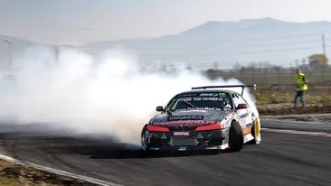 Fondatorul primei scoli de drift din Romania si-a luat doi bolizi ca prima masina a regretatului actor Paul Walker!