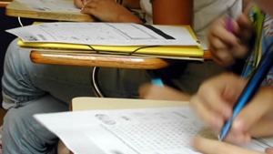 Ce a putut sa scrie un elev pe lucrarea de la simularea Bacalaureatului: profesorii au izbucnit in ras cand au citit bomba asta!