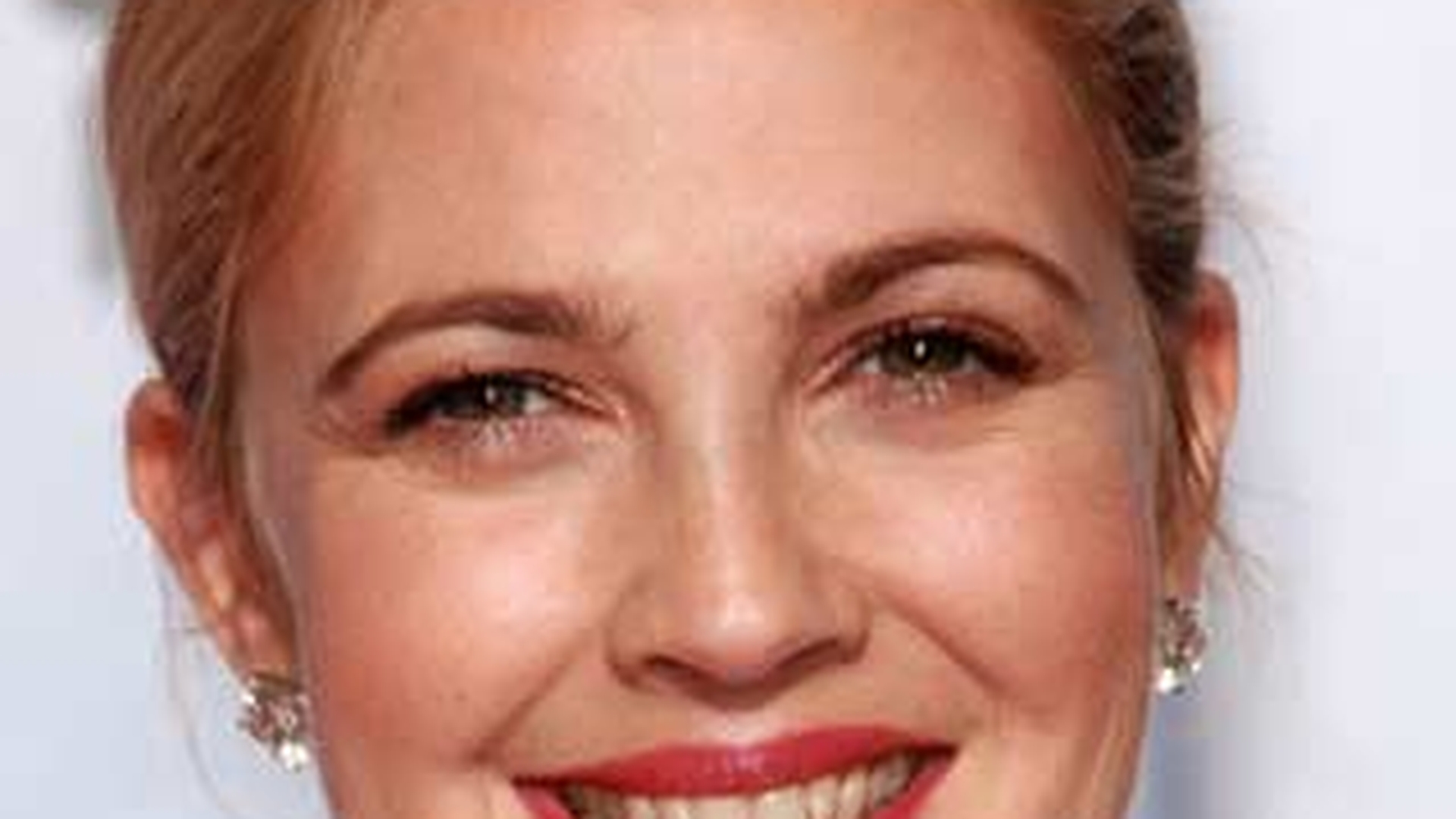 Drew Barrymore: "F*ck surgery"
