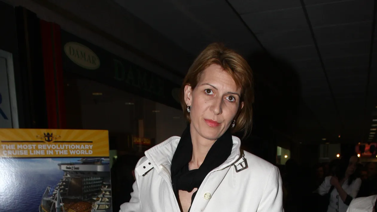 Situatie delicata pentru cunoscuta sportiva. Monicai Iagar i-a evadat rujul de pe buze!