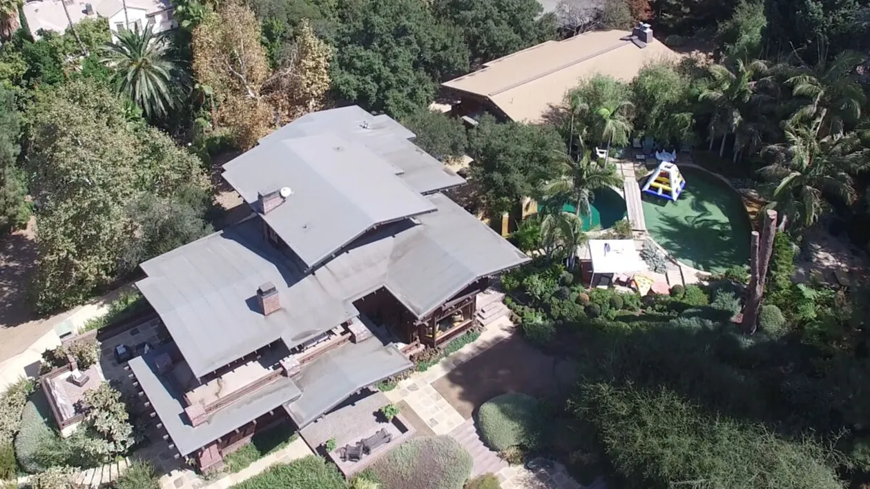 Brad Pitt, JEFUIT! Trei hoți au intrat în vila lui din Los Angeles și i-au furat mai multe bunuri