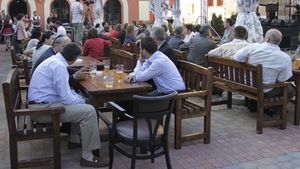 E oficial. Câte zile libere vor avea românii de Paște și 1 Mai