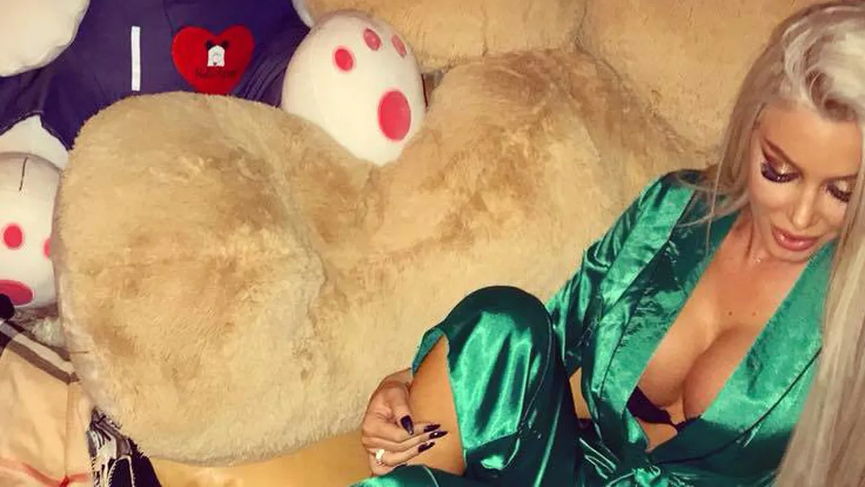 Loredana Chivu e “consultant” pentru videochat-iste. Cum le-a sfătuit blondina să-i seducă pe bărbaţi din faţa camerelor de filmat