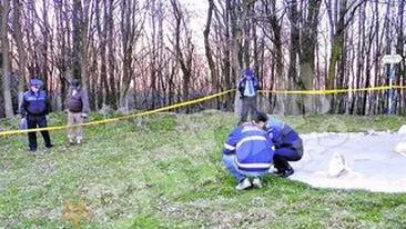 Ritual satanist cu oase si dinti de om