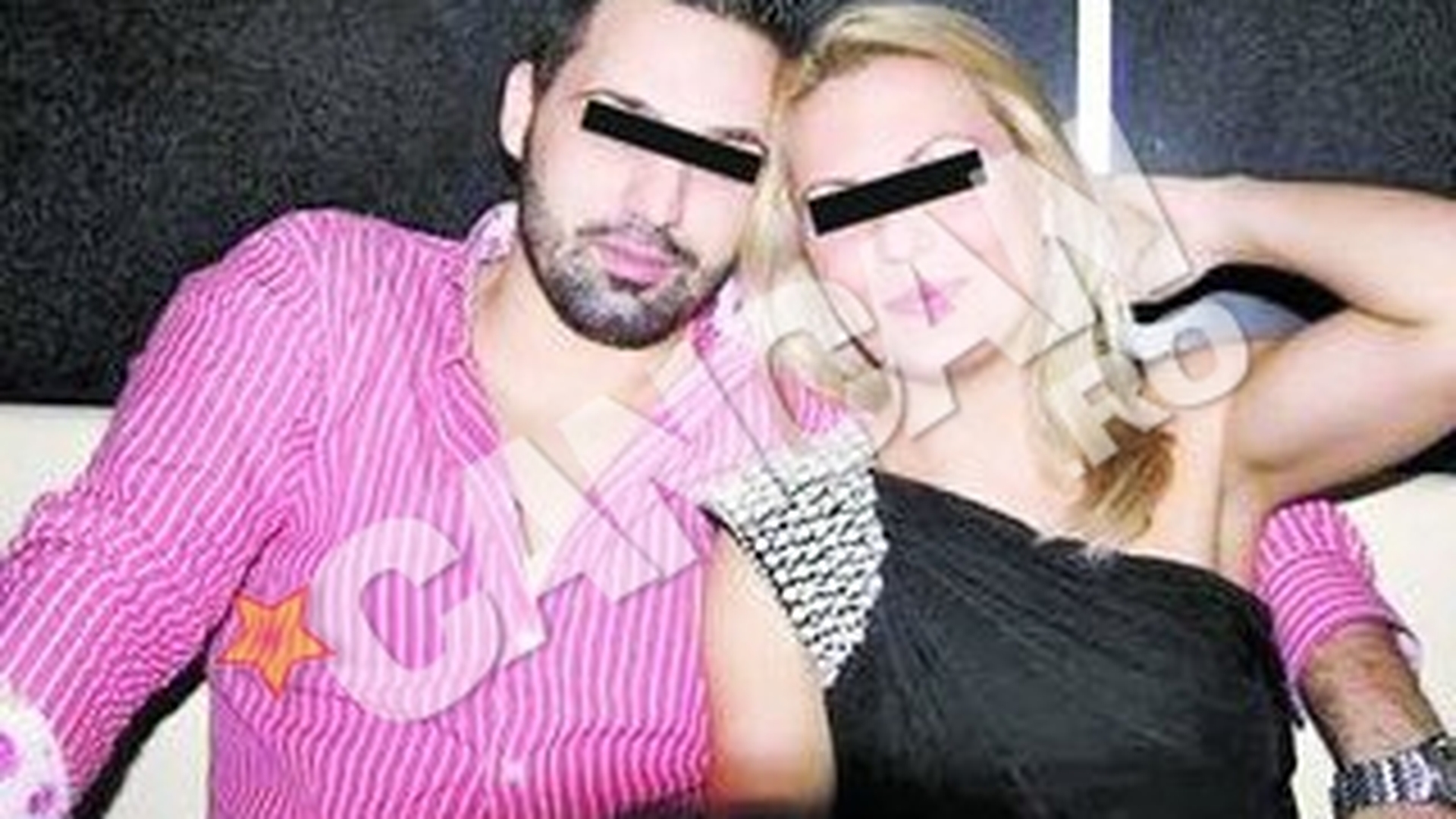 Mama copilului lui Tavi Colen, sedusa de un pusti de 23 de ani dornic de publicitate. A umblat dupa Andreea Tivadar