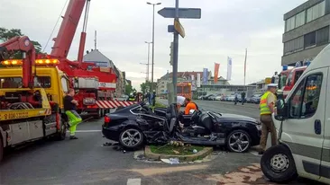 A MURIT într-un accident RUTIER! Poliţiştii au avut un ŞOC atunci când au văzut cine este ÎN MAŞINĂ: Nu cred că este EL