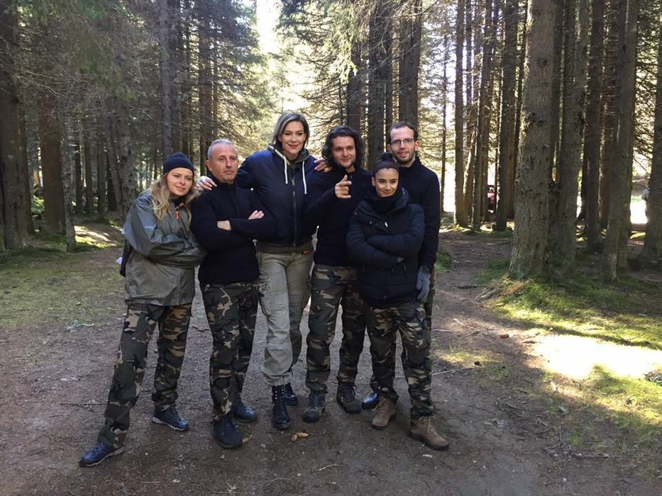 Cum a apărut îmbrăcată Roxana Ciuhulescu cu doar câteva ore înainte de nuntă: “Direct în rochie de mireasă”. Azi se căsătorește cu tatăl copilului ei, Silviu Bulugioiu