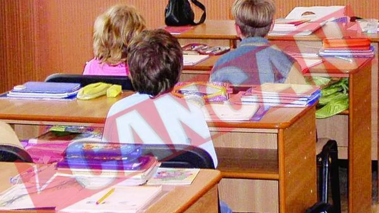 Elev de clasa a III-a, batut crunt de colegii de clasa