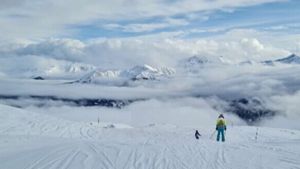Risc mare de avalanșe. Pârtiile din Sinaia vor fi închise miercuri