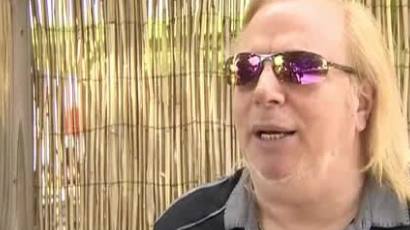 Şocul trăit de un bărbat după ce a câştigat 100.000 de dolari la păcănele:"Vă bateţi joc de mine?"