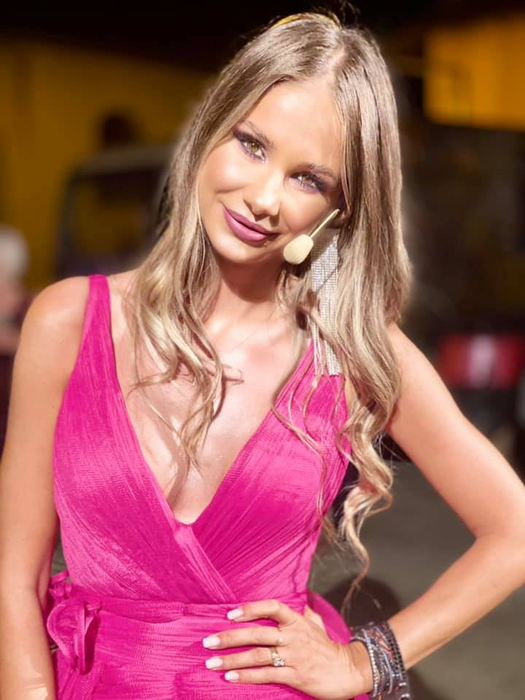 Grațiela Duban, la filmările emisiunii pe care o prezintă