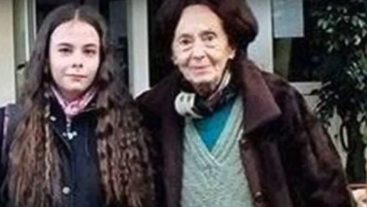 Cum se descurcă fiica Adrianei Iliescu la facultate. Ce note are, de fapt, Eliza