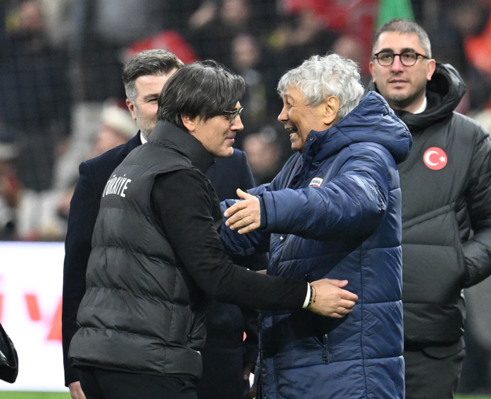 Ultima apariție publică a lui Mircea Lucescu a fost în timpul meciului Turcia - România, disputat la Istanbul pe 26 martie 2025/ sursă foto: social media