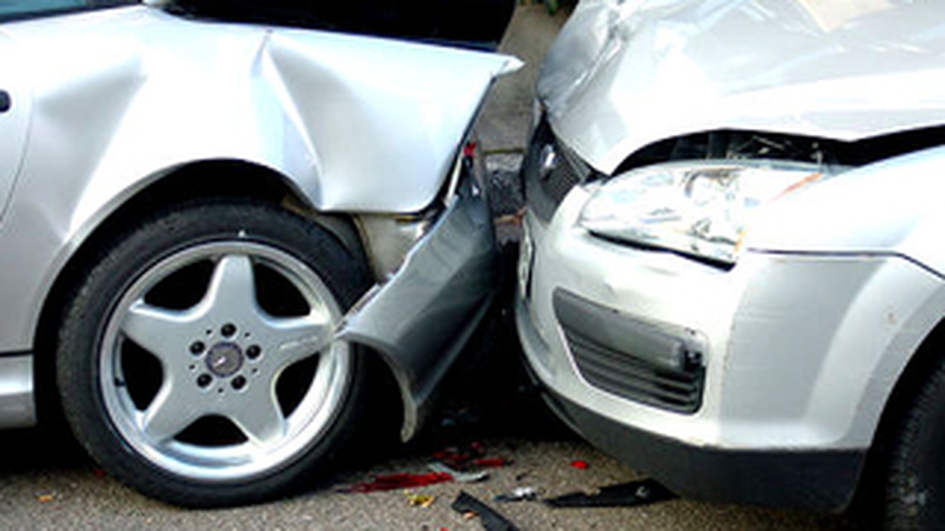 O femeie paralizata a stat zile intregi in casa cu sotul sau mort