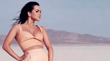 Inna, din ce in ce mai indrazneata! Si-a descheiat sacoul si... Surpriza! Nu purta NIMIC pe dedesubt!