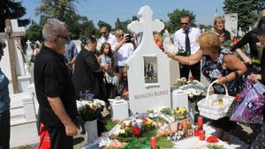 Ce s-a întâmplat la mormântul Mădălinei Manole la 7 ani de la decesul artistei