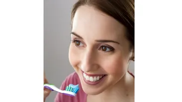 Adevărul despre igiena orală. Este suficient să ne spălăm pe dinți?
