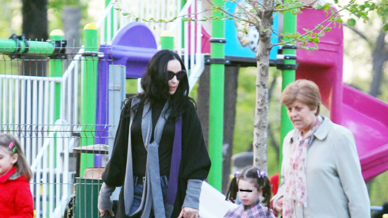 Andreea Marin, pregatita sa ia masuri ca fiica ei sa nu fie afectata de divort. Vrea sa o duca pe Violeta la psiholog?