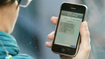 Atenție, români! O nouă înșelătorie prin SMS face victime