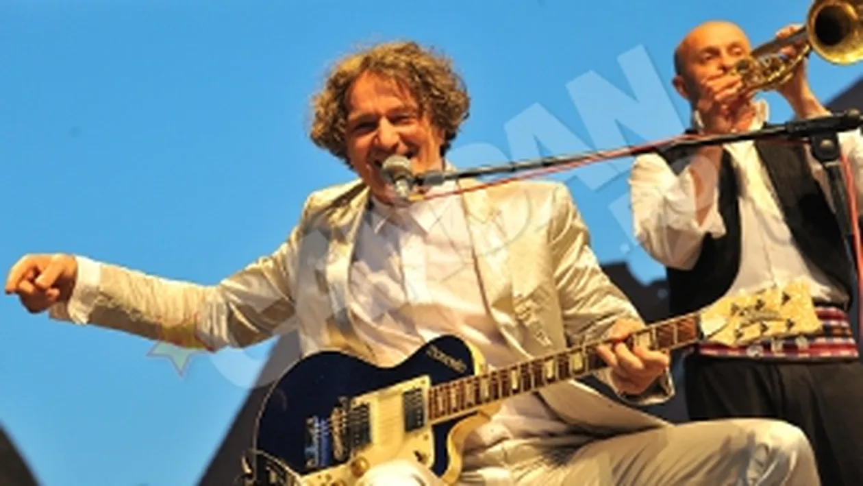 A cantat pentru 6.000 de oameni