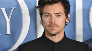 Harry Styles, hărțuit de o fană înfocată! Tânăra a fost condamnată la închisoare
