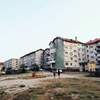 Orașul din România unde sunt mai multe case decât familii. Sute de locuințe au rămas goale