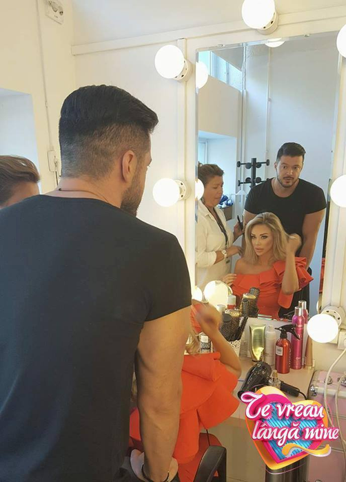 BIANCA DRĂGUŞANU, prima apariţie ca prezentatoare, după ce i-a luat locul GABRIELEI CRISTEA!