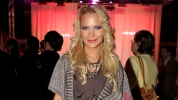 Andreea Antonescu: Prefer sa citesc carti, decat sa stau atarnata in locurile de fite