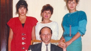 MARIA BĂSESCU, mărturisiri inedite! Detalii neştiute despre soţia lui TRAIAN BĂSESCU:’’Foarte mult timp am vorbit numai cu câinele…‘’