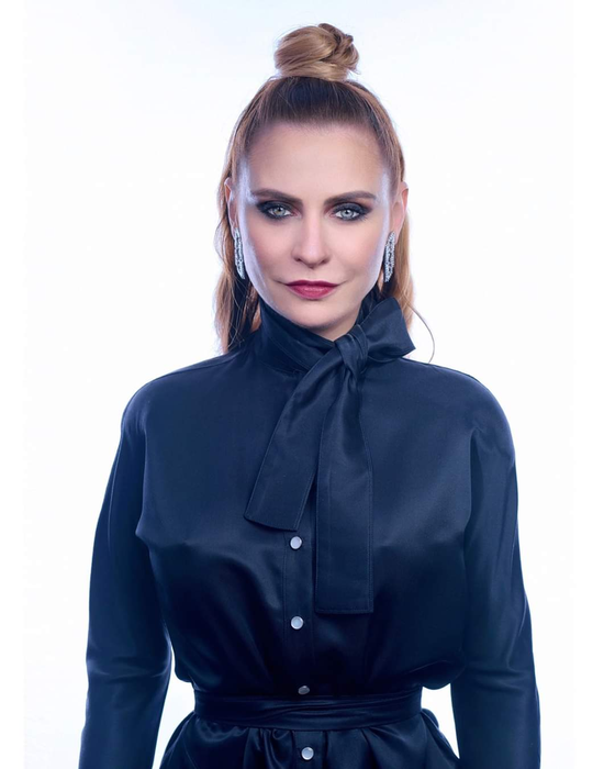 Apelul făcut de Adina Buzatu către români: ”Luni 30.03, ora 20:00, hai pe balcon să…”