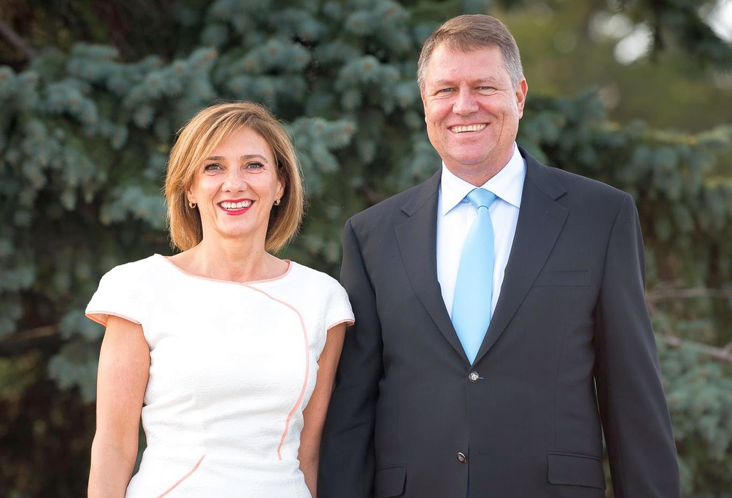 Carmen și Klaus Iohannis au impresionat cu vestimentația la încoronarea Împăratului Naruhito! Cum s-au îmbrăcat cei doi