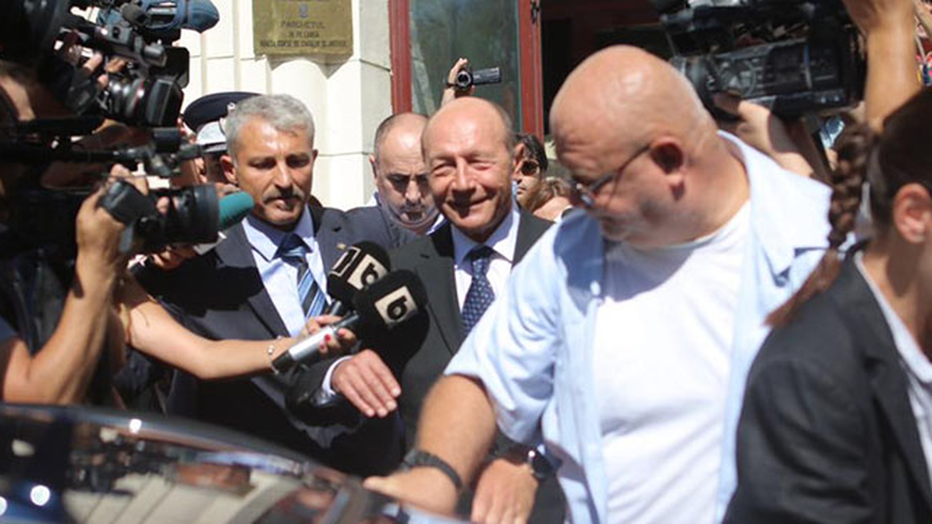 Traian Basescu, acuzat de AMENINTARE! A fost chemat la Parchetul General!