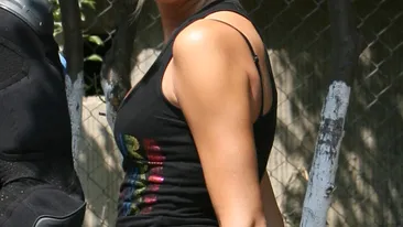 Taxată aspru! Crina Abrudan a făcut circ în cabina de machiaj, iar acum trebuie să se pregătească singură pentru emisie!