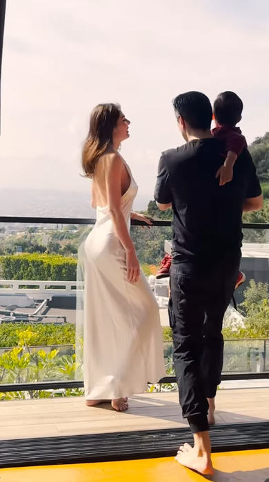 Împăcarea momentului! Au depus actele de divorț, dar au plecat împreună în vacanță cu fiul lor