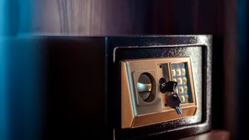 Furt de un milion de euro! Un seif plin cu bani a fost furat din Mediaș