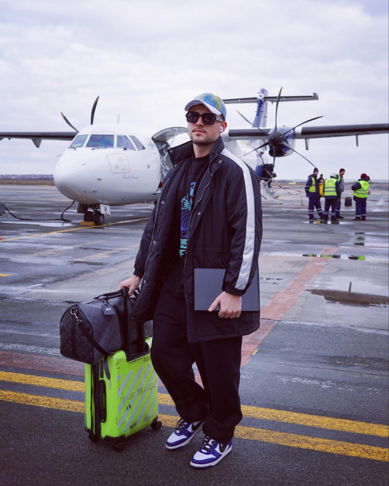 Mario Fresh s-a filmat pe patul de spital (Foto: Facebook)