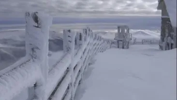 Școli închise din cauza vremii nefavorabile! Ministerul Educației a anunțat unde sunt suspendate cursurile