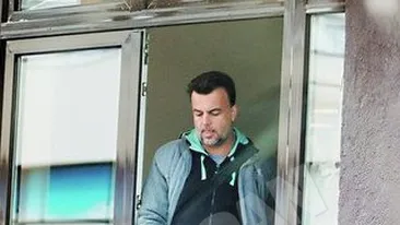 Adrian Enache le indulceste viata copiilor sai cu dulciuri