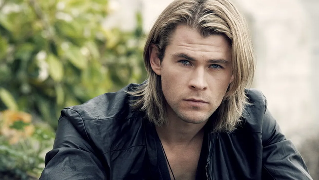 CE SURPRIZA! A fost ales cel mai sexy barbat in viata! Indiciu: nu este Johnny Depp, George Clooney sau Brad Pitt