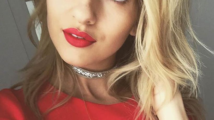 Lidia Buble le-a făcut fanilor o surpriză….şi-a arătat decolteul generos!