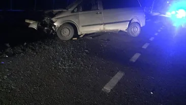 Accident cu șapte victime la intrarea în Bacău, trei copii au fost internați la terapie intensivă