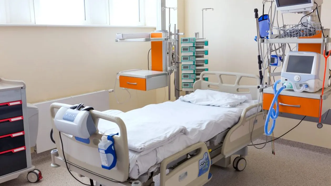 Imagini devastatoare! Cum sunt depozitate cadavrele într-un spital din SUA. Unitatea medicală a fost copleșită de numărul mare de decese