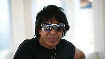 Ai un PONT? Trimite-ne povestea ta!