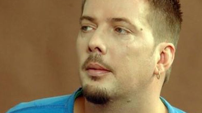 La 14 ani după ce fiica sa a murit într-un accident de maşină, un artist de la noi a devenit din nou tată 
