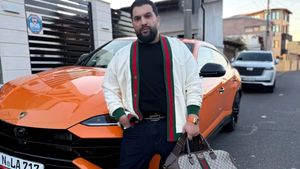 Lovitură dură pentru familia lui Tzancă Uraganu. Cumnatul cântărețului a fost prins, după ce fusese dat în urmărire generală