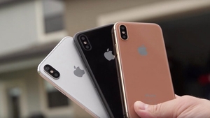 O tânără de 17 ani şi-a scos virginitatea la vânzare pentru un iPhone 8!