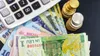 Anunț important pentru români: când vor încasa pensiile și alocațiile, în august 2026